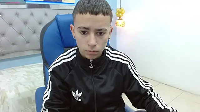 Xavii18 online show from 03.05.25