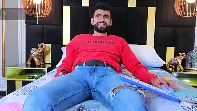 Snapshot of Ethan__Walker chatting on 10.08.25 Ethan Walker online show from 10.08.25