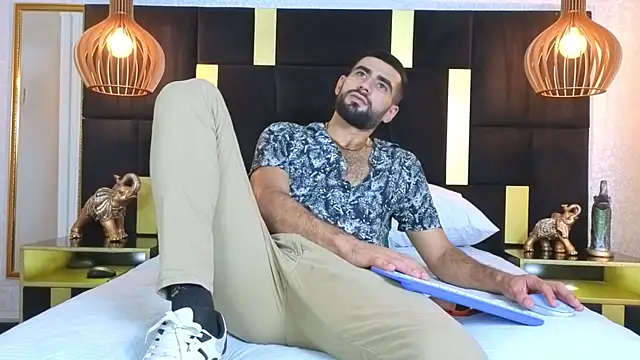 Snapshot of Ethan__Walker chatting on 11.06.25 Ethan Walker online show from 11.06.25