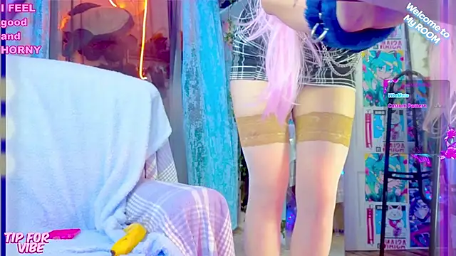 Toxic Ellies online show from 01.12.25