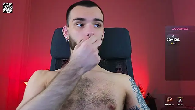 Snapshot of xteddy_bear chatting on 01.11.25 xteddy bear online show from 01.11.25