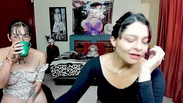 Snapshot of jeyloveebony chatting on 11.06.25 jeyloveebony online show from 11.06.25