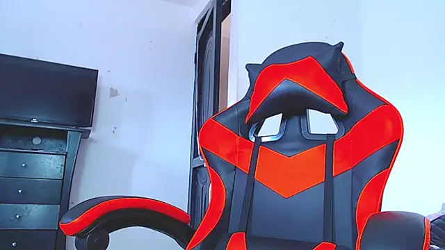 ADAM HOT online show from 12.21.25