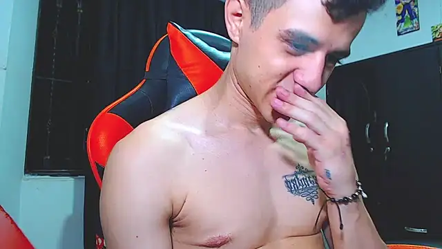 ADAM HOT online show from 04.15.26