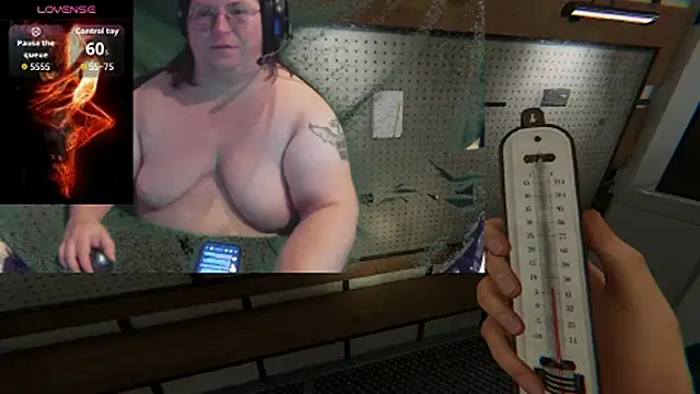 Snapshot of ShibariTurtleDuck chatting on 10.09.25 ShibariTurtleDuck online show from 10.09.25
