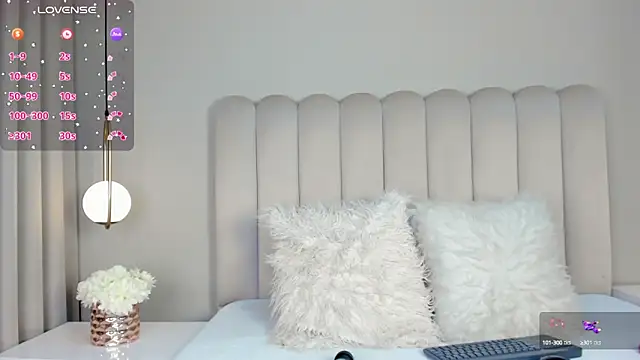 atenea roberts online show from 02.05.25