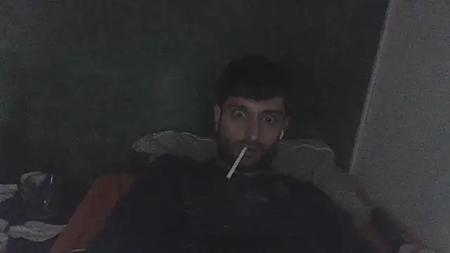 Snapshot of Xtremem00d chatting on 12.21.25 Xtremem00d online show from 12.21.25