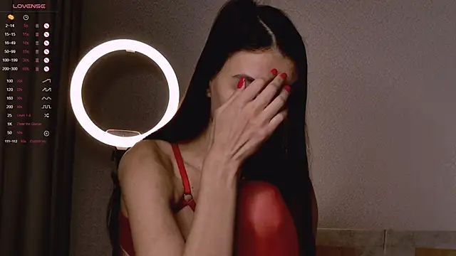 Snapshot of Alice__grace chatting on 10.06.25 Alice grace online show from 10.06.25