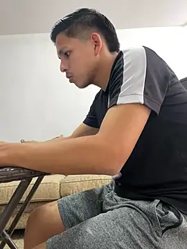 Dani202017 online show from 02.18.25