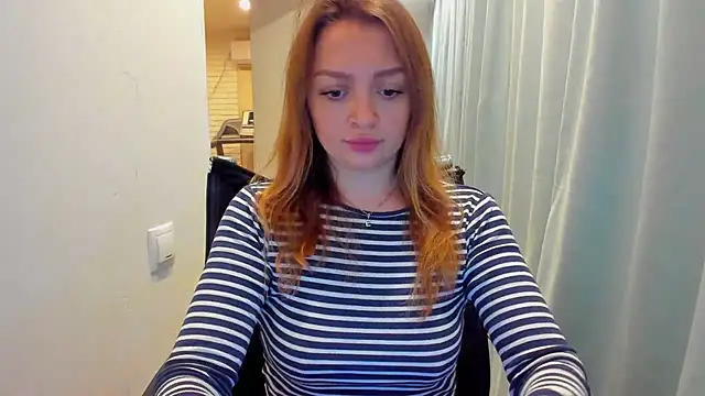 Snapshot of realfairy chatting on 10.03.25 realfairy online show from 10.03.25