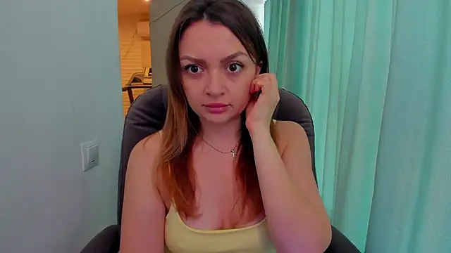 Snapshot of realfairy chatting on 11.07.25 realfairy online show from 11.07.25