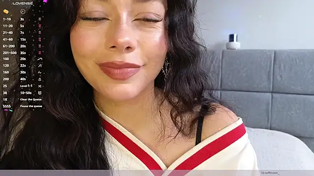 Soffimoon  online show from 04.10.26