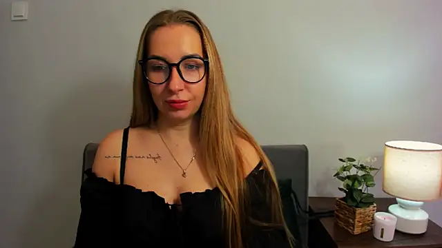 AriaDesire online show from 03.16.25