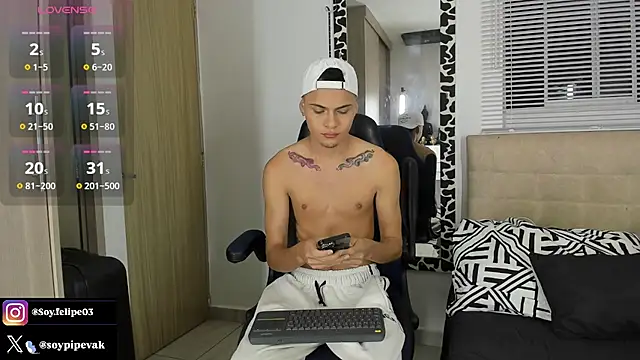 soyander03  online show from 10.11.25