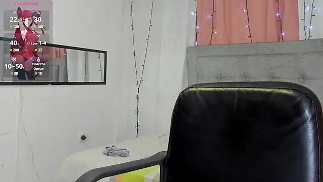 valentina 0  online show from 01.12.25