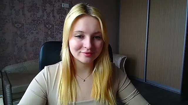 Snapshot of Milka_kiss_ chatting on 04.23.26 Milka kiss online show from 04.23.26
