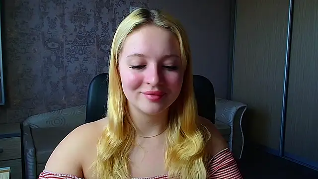 Snapshot of Milka_kiss_ chatting on 05.06.26 Milka kiss online show from 05.06.26