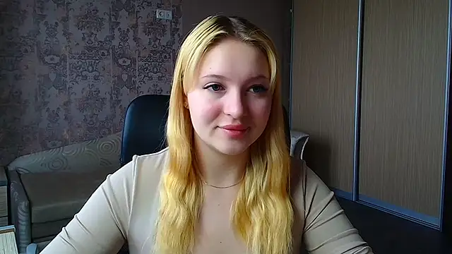 Snapshot of Milka_kiss_ chatting on 05.20.26 Milka kiss online show from 05.20.26