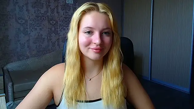 Snapshot of Milka_kiss_ chatting on 06.08.26 Milka kiss online show from 06.08.26