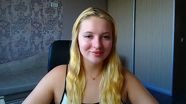 Snapshot of Milka_kiss_ chatting on 07.02.26 Milka kiss online show from 07.02.26