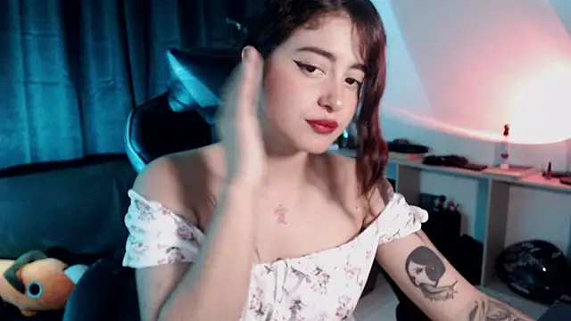 liz-beths online show from 12.16.25