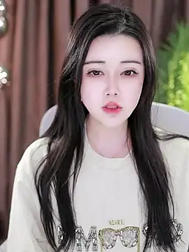 Qiaoqiao  online show from 01.14.25