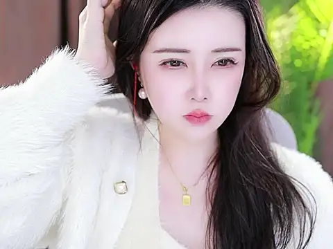 Qiaoqiao  online show from 02.02.25