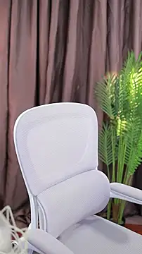 Qiaoqiao  online show from 02.04.25