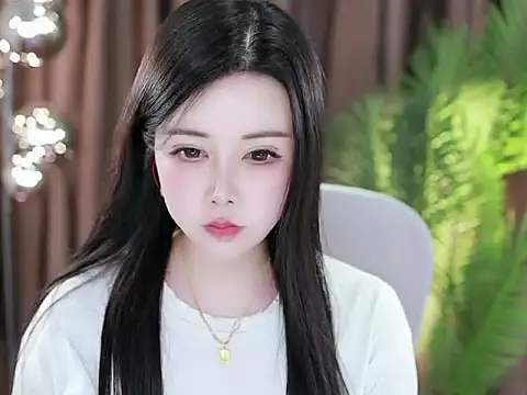 Qiaoqiao  online show from 02.16.25