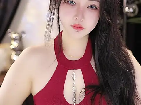 Qiaoqiao  online show from 09.15.25