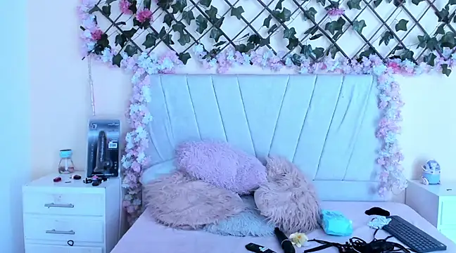 Snapshot of baby_kaliope chatting on 03.15.25 baby kaliope online show from 03.15.25