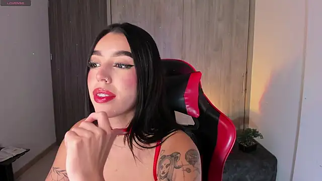 Snapshot of zoee_jackson chatting on 02.06.26 zoee jackson online show from 02.06.26