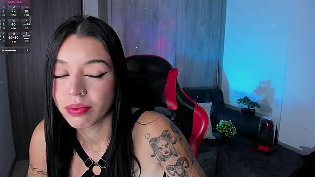 Snapshot of zoee_jackson chatting on 02.22.26 zoee jackson online show from 02.22.26