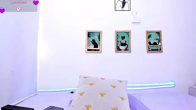 LilitRobins online show from 02.06.26