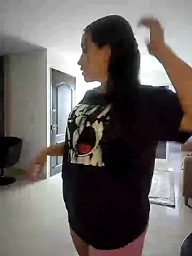 Naty Santos online show from 02.03.25