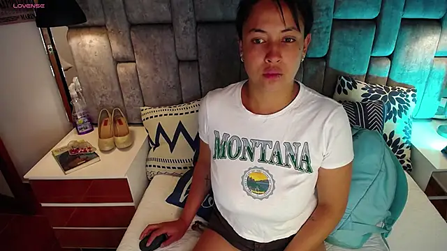 MirandaDream2 online show from 12.15.24