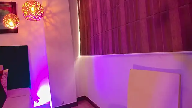 SabrinaWarrenn online show from 12.04.24