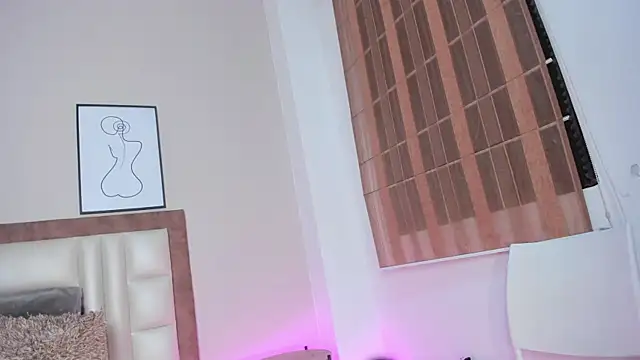 SabrinaWarrenn online show from 12.26.24