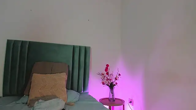 SabrinaWarrenn online show from 01.12.25