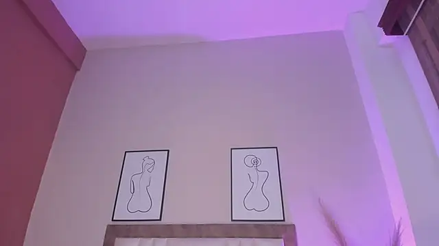 SabrinaWarrenn online show from 09.25.25
