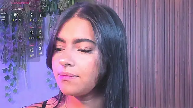 Snapshot of AmyBarton02 chatting on 10.10.25 AmyBarton02 online show from 10.10.25