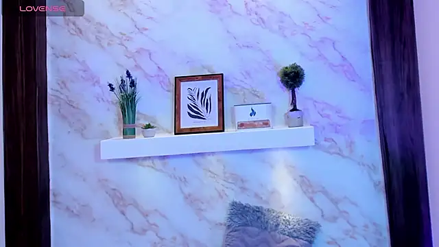 Snapshot of AmyBarton02 chatting on 11.08.25 AmyBarton02 online show from 11.08.25