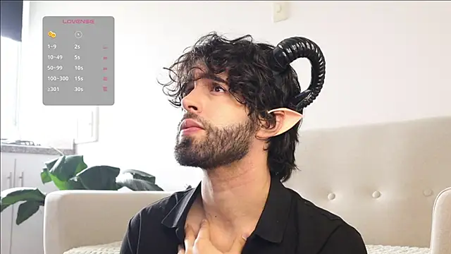 Snapshot of juan_rizzo chatting on 10.05.25 juan rizzo online show from 10.05.25