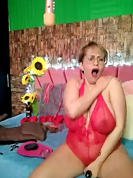 Isabelle Lov18 online show from 01.06.25