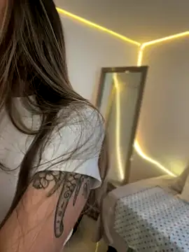 AmmyCollinsW online show from 10.14.25