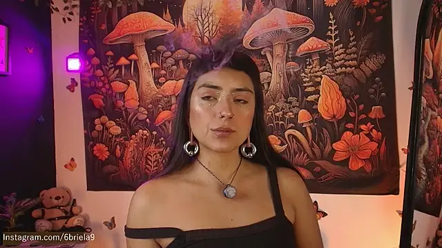 Snapshot of 6Briela9_ chatting on 02.20.26 6Briela9 online show from 02.20.26