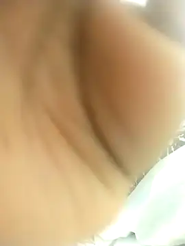 Snapshot of Bustyslave48 chatting on 10.05.25 Bustyslave48 online show from 10.05.25