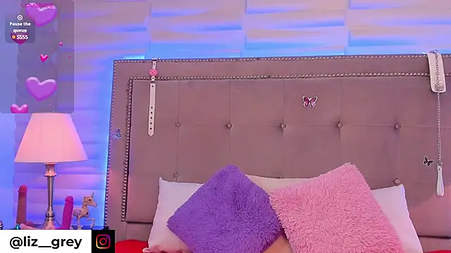 Liz grey  online show from 01.10.25