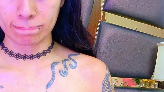 NicoleEsposito online show from 04.07.26