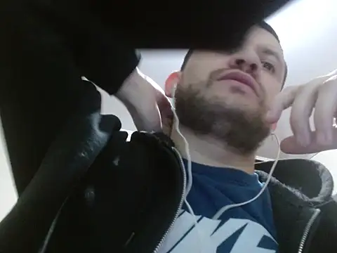 camiloking1720 online show from 12.14.25